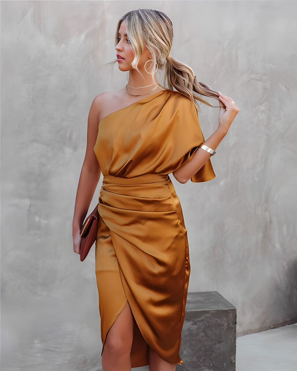 Estelle️ - One shoulder satijnen jurk