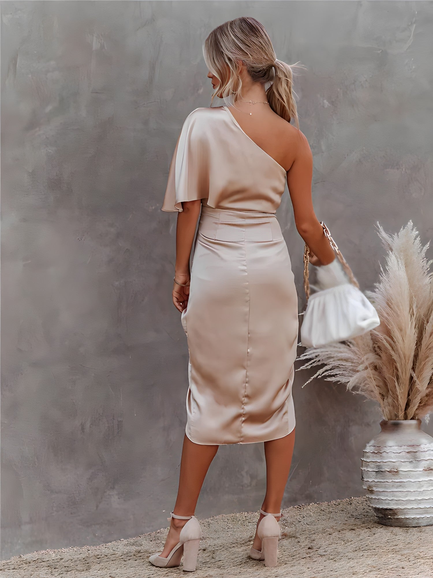 Estelle️ - One shoulder satijnen jurk