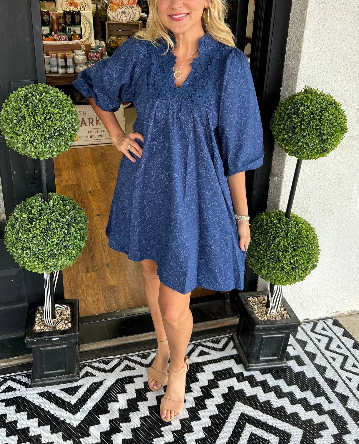 Tesia™ - Korte zomerjurk met pofmouwen voor elke leeftijd!