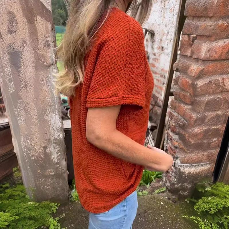 Adina™ - Stijlvolle V-hals Top met Korte Mouwen en Knopen