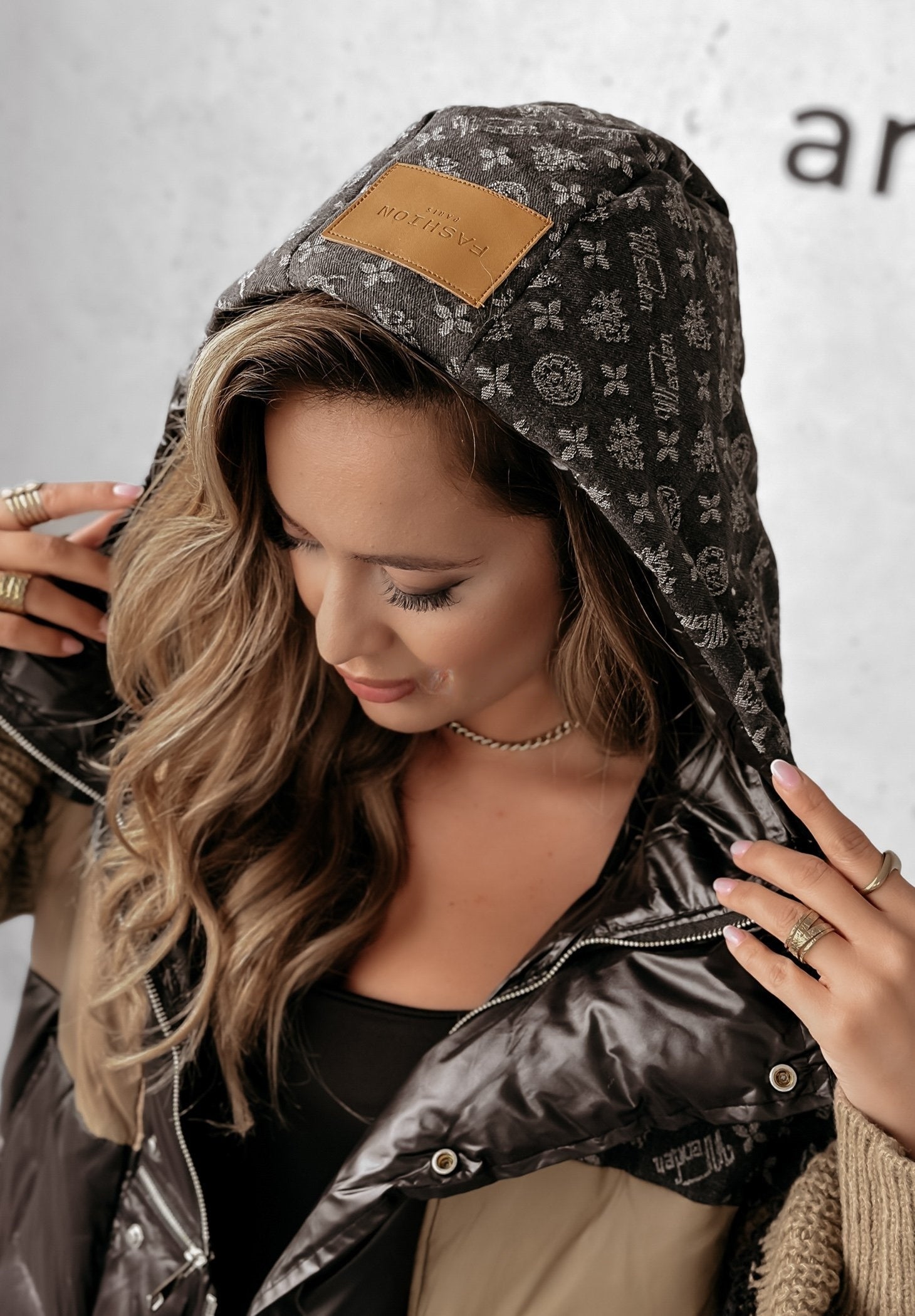 Cyralissea - Hybride Pufferjas met Gebreide Mouwen